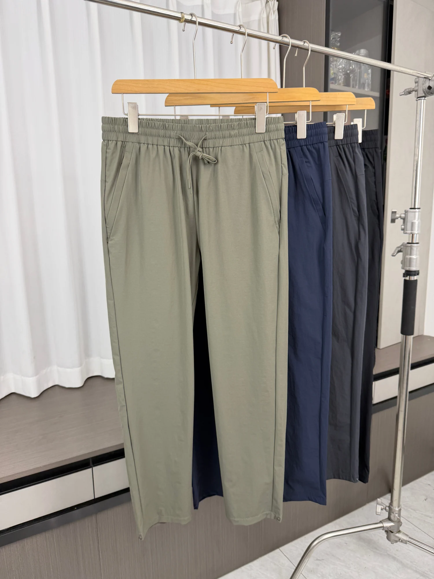 Quick Dry Ice Silk Men's Summer Thin Elastic Waist Straight Leg Sport Casual Versatile Pants Breathable Comfortable Lightweight
Quick Dry Ice Silk Men's Summer Thin Elastic Waist Straight Leg Sport Casual Versatile Pants Breathable Comfortable Lightweight