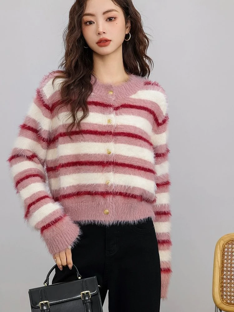Zoki Red Striped Women Sweet Cardigan Korean Vintage Faux Mink Cashmere Tops Coats Elegant Long Sleeve Female Soft Sweaters New
Zoki Red Striped Women Sweet Cardigan Korean Vintage Faux Mink Cashmere Tops Coats Elegant Long Sleeve Female Soft Sweaters New