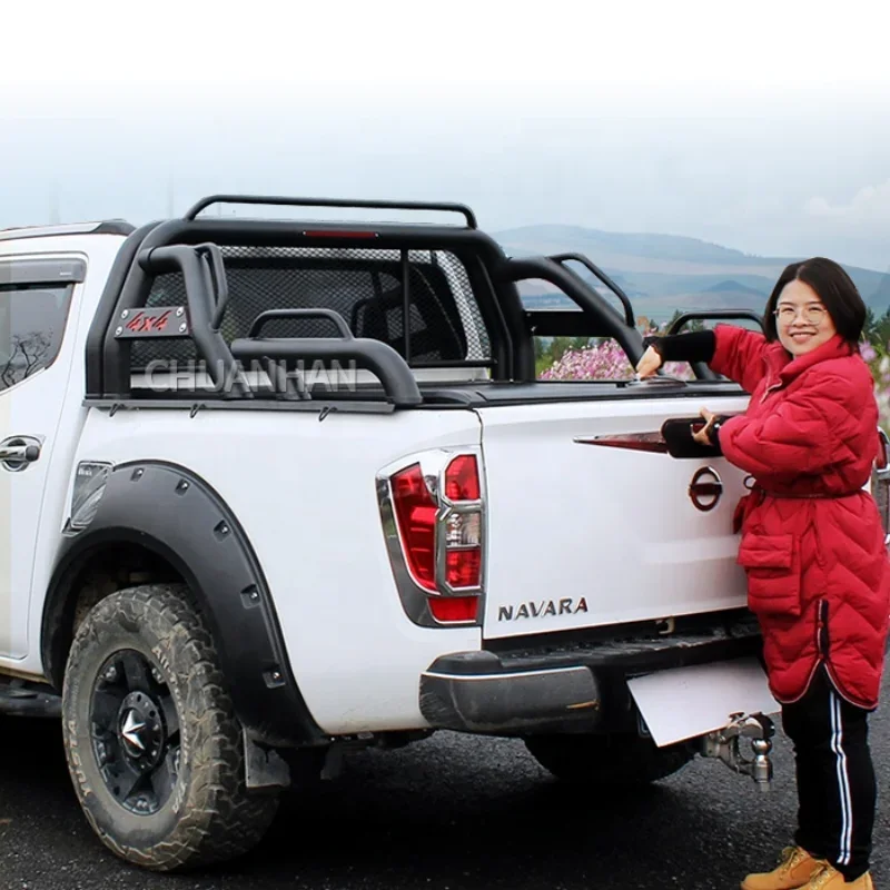 Новый дизайн, универсальные аксессуары 4x4, рулонная планка для NAVARA d22 d40 np300
Новый дизайн, универсальные аксессуары 4x4, рулонная планка для NAVARA d22 d40 np300