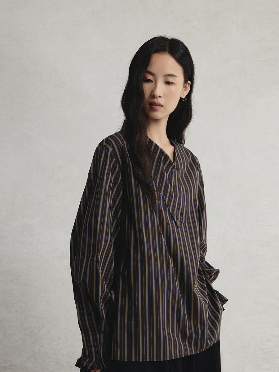 CAREMIND00 Cotton Material V-Ne Striped Long Sve Overhead irt Women's Loose Fit Sun Protection Chinese Production
CAREMIND00 Cotton Material V-Ne Striped Long Sve Overhead irt Women's Loose Fit Sun Protection Chinese Production