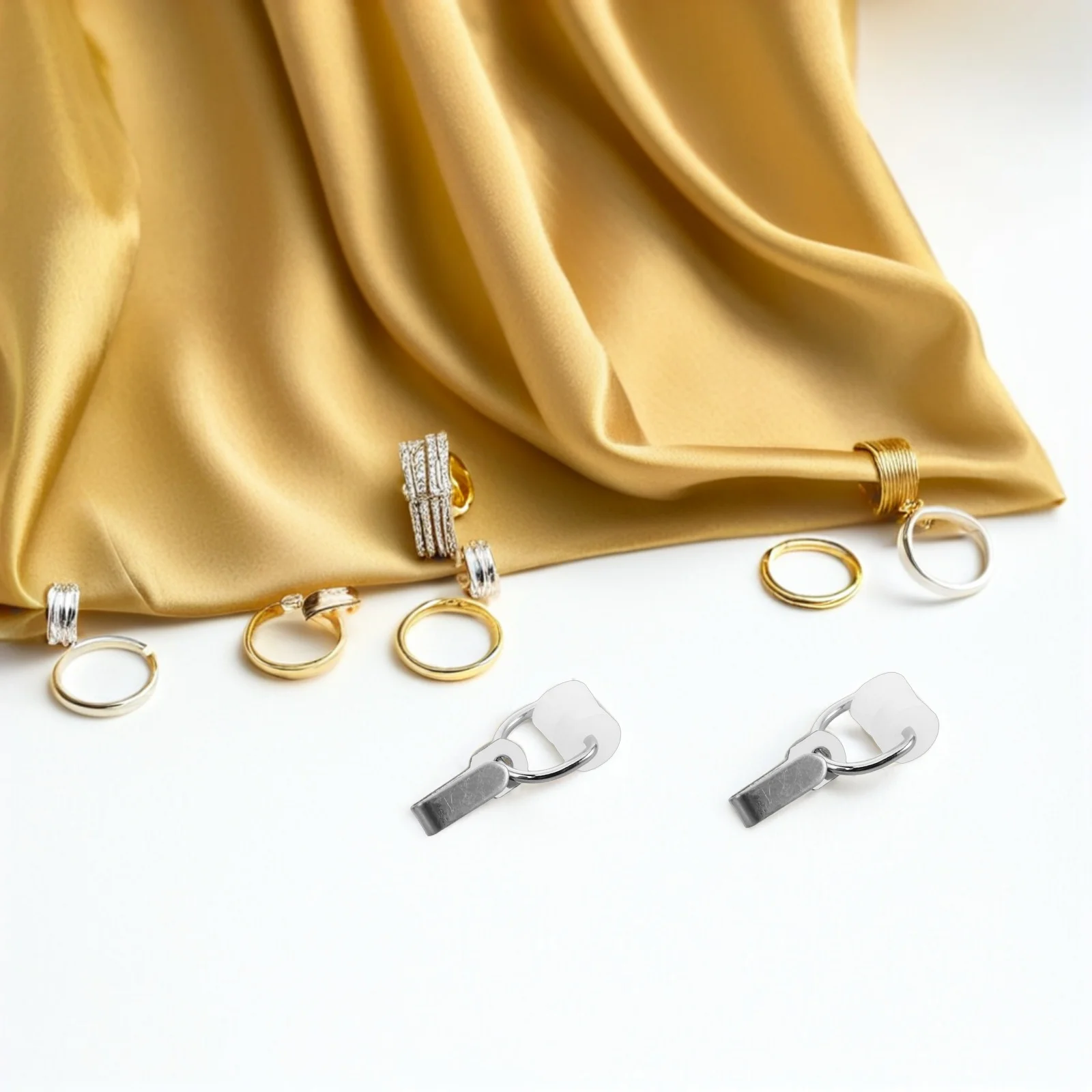 50Pcs Rv Curtain Track Carrier Hooks Nylon Gliders Metal Rings Silent Sliding Caravan Window Track Rollers Motorhome Curtain 
50Pcs Rv Curtain Track Carrier Hooks Nylon Gliders Metal Rings Silent Sliding Caravan Window Track Rollers Motorhome Curtain