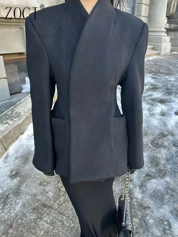 ZOCI Irregular Spliced Design Wool Blazers For Women V Neck Long Sleeve Gathered Waist Fit Jackets 2024 Winter New Minimalism 
ZOCI Irregular Spliced Design Wool Blazers For Women V Neck Long Sleeve Gathered Waist Fit Jackets 2024 Winter New Minimalism