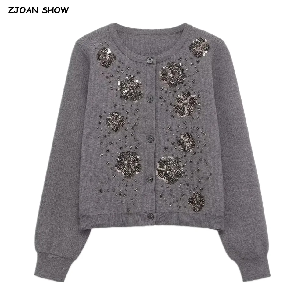 Новинка 2025 года, модный серый вязаный кардиган с блестками спереди и бисером, женский однобортный свитер с круглым вырезом и пуговицами, повседневная короткая верхняя одежда
Новинка 2025 года, модный серый вязаный кардиган с блестками спереди и бисером, женский однобортный свитер с круглым вырезом и пуговицами, повседневная короткая верхняя одежда