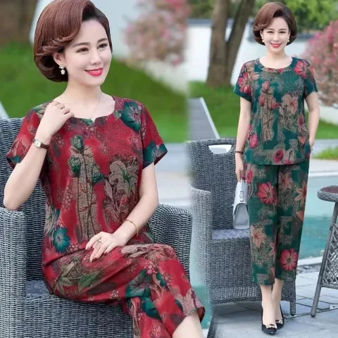 2024 Summer New Women Ice Silk Suits Female Loose Middle-aged Print Tops Ladies Casual Cropped Trousers Two-piece Sets Z77
2024 Summer New Women Ice Silk Suits Female Loose Middle-aged Print Tops Ladies Casual Cropped Trousers Two-piece Sets Z77