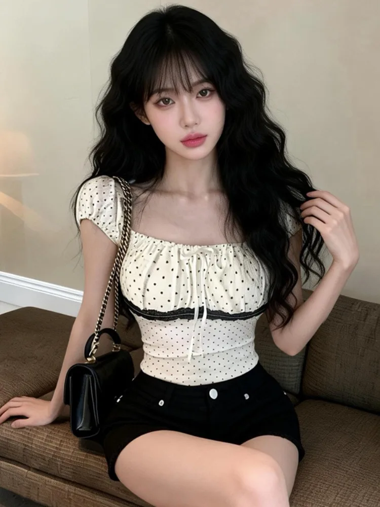 Girls' Heart Wave Dot Square Collar T-Shirt Lace Splice Short Sleeve Slimming Summer Top City Walk Polyester Fiber Print
Girls' Heart Wave Dot Square Collar T-Shirt Lace Splice Short Sleeve Slimming Summer Top City Walk Polyester Fiber Print