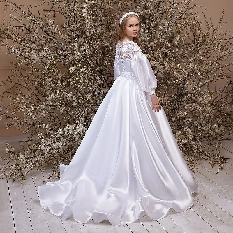 Girls' white satin flower girl dress, lace patchwork dress, puff sleeves trailing tutu dress wedding first communion party dress
Girls' white satin flower girl dress, lace patchwork dress, puff sleeves trailing tutu dress wedding first communion party dress