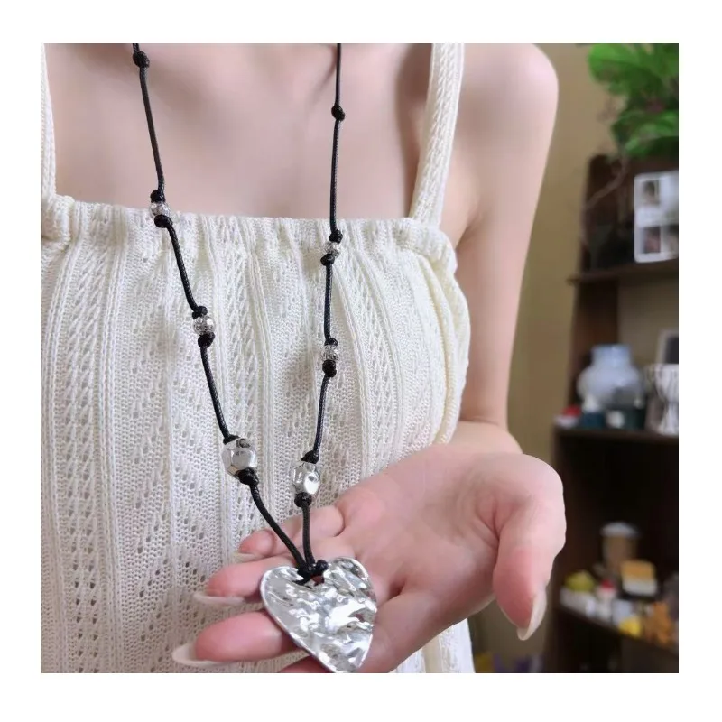 Cool Spice Girl Design Silver Sausage Puppy Love Necklace Women's Niche Wax Rope Dog Pendant Neck Chain Sweater Chain
Cool Spice Girl Design Silver Sausage Puppy Love Necklace Women's Niche Wax Rope Dog Pendant Neck Chain Sweater Chain