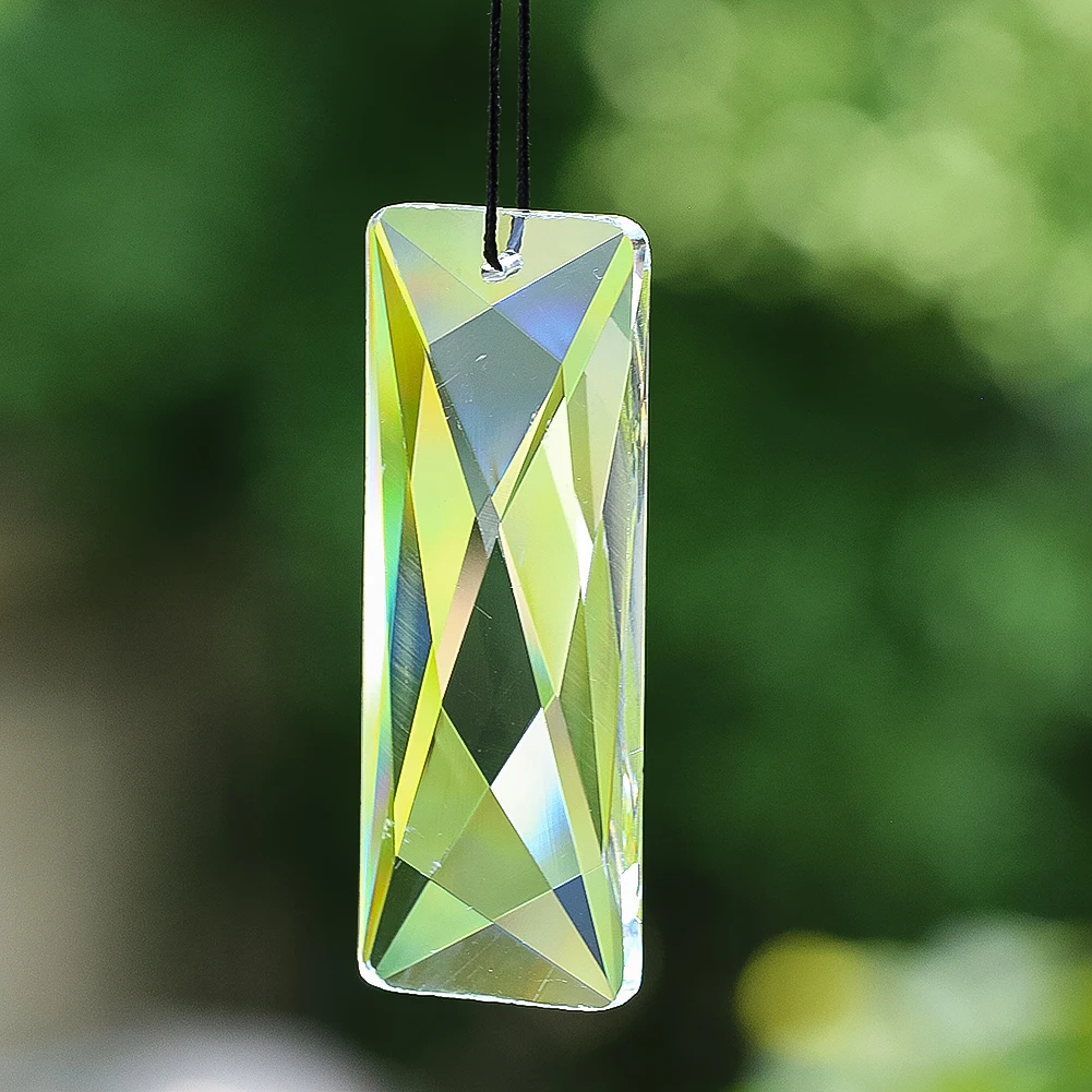 75mm Clear Rectangular Crystal Prism Faceted Hanging Jewelry Suncatcher Glass Art Chandelier Accessory Outdoor Garden Decoration
75mm Clear Rectangular Crystal Prism Faceted Hanging Jewelry Suncatcher Glass Art Chandelier Accessory Outdoor Garden Decoration