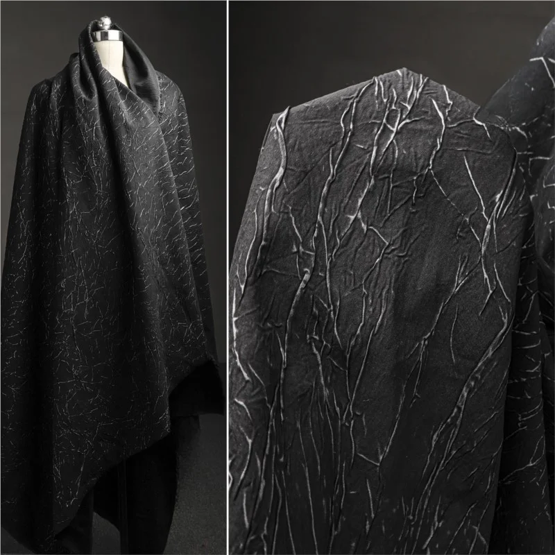 Black lacquer pleated silver-coated crackled fabric three-dimensional reconstructed irregular designer fabric for clothing
Black lacquer pleated silver-coated crackled fabric three-dimensional reconstructed irregular designer fabric for clothing