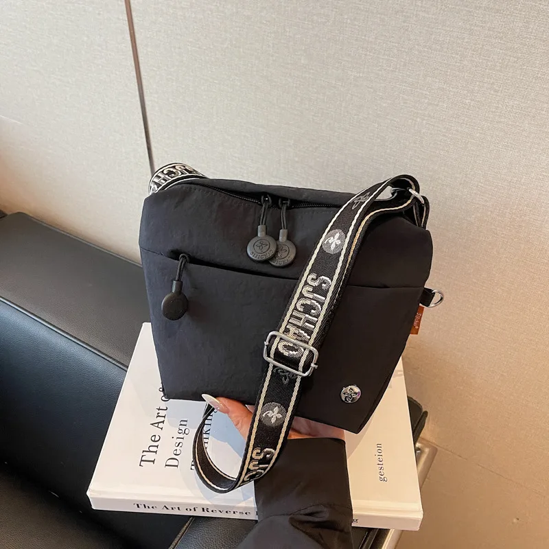 New 2025 Trendy Tote - Japanese-Inspired Large Capacity, Water-Resistant Daypack
New 2025 Trendy Tote - Japanese-Inspired Large Capacity, Water-Resistant Daypack