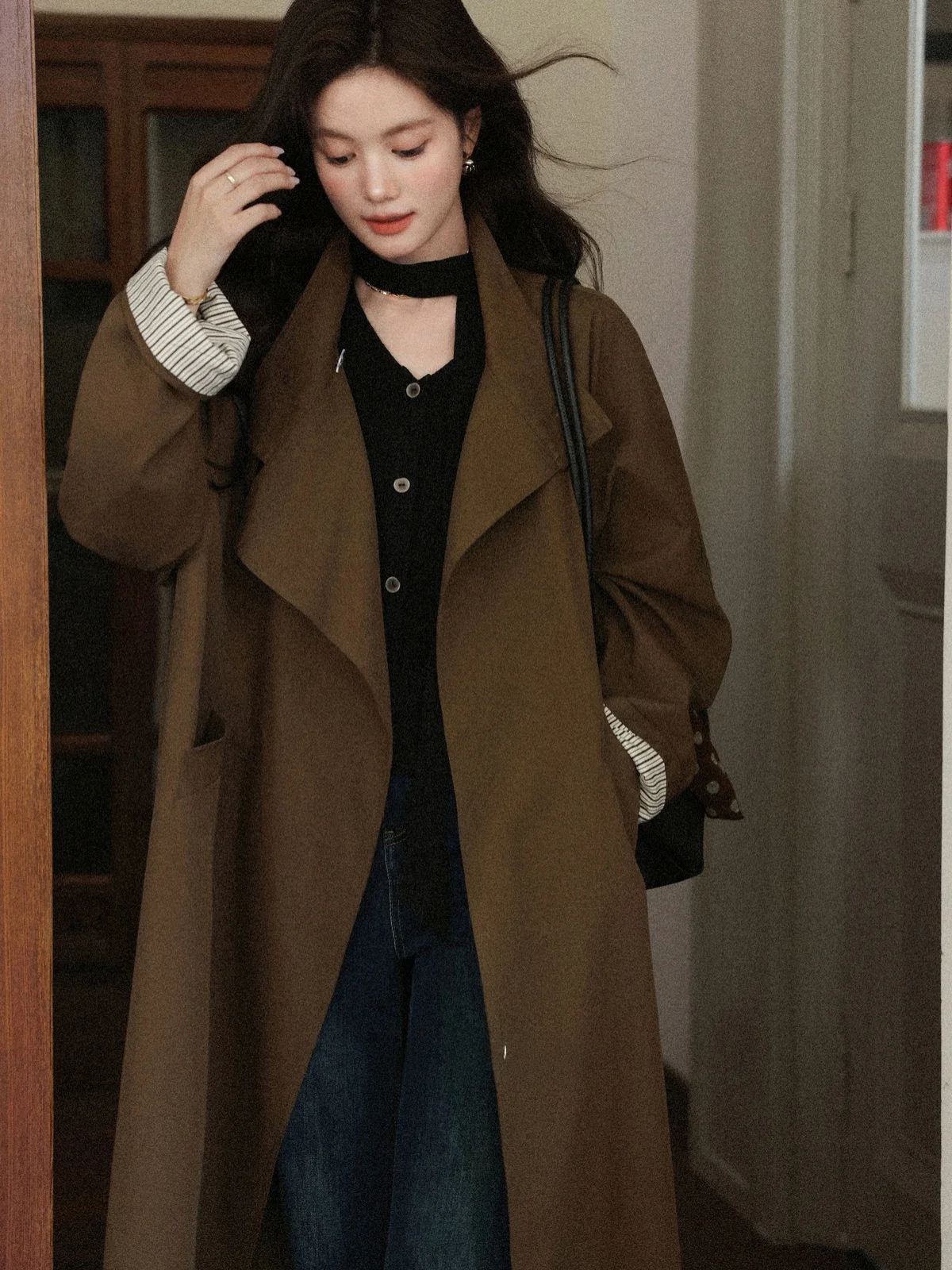 Faionable Long Loose Women's Coat in Caramel Color by Deer South Sunset Boulevard Korean Sle Casual Spring New Arrival
Faionable Long Loose Women's Coat in Caramel Color by Deer South Sunset Boulevard Korean Sle Casual Spring New Arrival