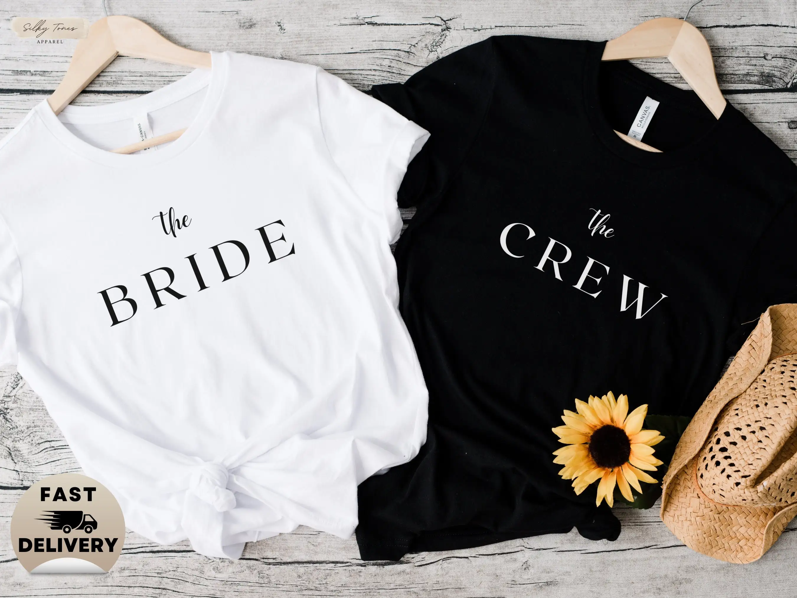 Future Team Bride Bridal Wedding French EVJF Tops Bachelorette Hen Party Tshirt Flower Graphic Bridesmaid Women T-shirt
Future Team Bride Bridal Wedding French EVJF Tops Bachelorette Hen Party Tshirt Flower Graphic Bridesmaid Women T-shirt