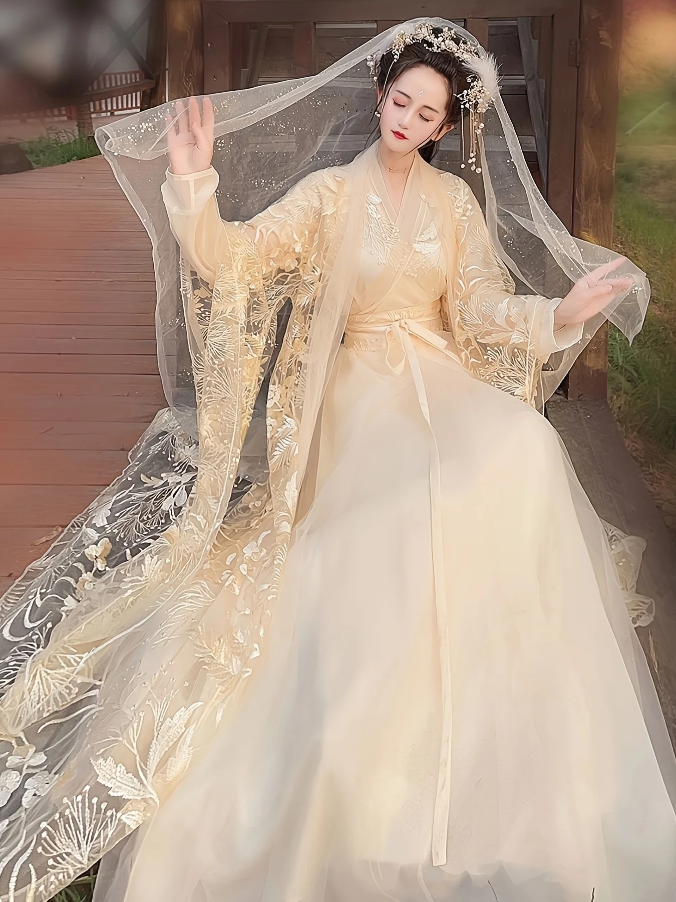 Female Hanfu Traditional Costume with Exquisite Lace Embroidery Exudes An Ethereal Charm. Yellow Robe for Role-playing
Female Hanfu Traditional Costume with Exquisite Lace Embroidery Exudes An Ethereal Charm. Yellow Robe for Role-playing