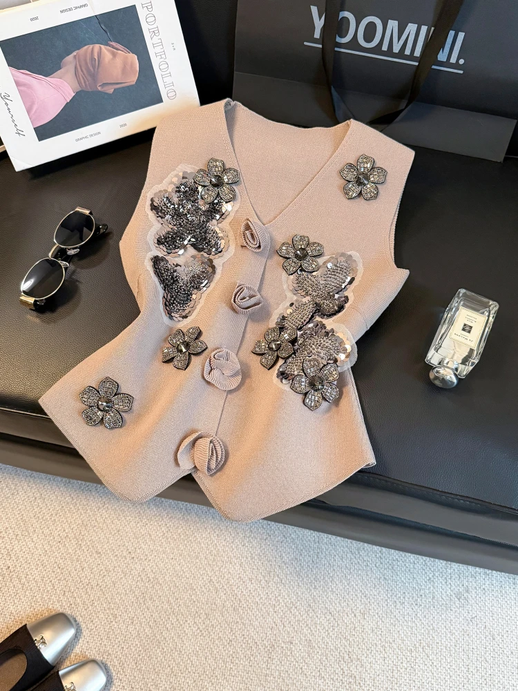 New Lotus Leaf Nail Bead Flower Splicing Strap Vest for Women's Premium
New Lotus Leaf Nail Bead Flower Splicing Strap Vest for Women's Premium