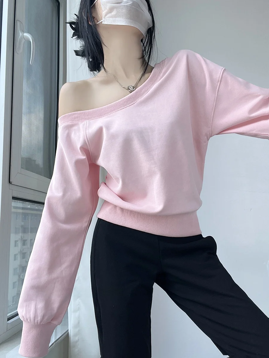 Shoulder Bared Oversized Long Sleeve Hoodie Women's Street Style Loose Fit Autumn New Arrival Casual off Shoulder Top
Shoulder Bared Oversized Long Sleeve Hoodie Women's Street Style Loose Fit Autumn New Arrival Casual off Shoulder Top
