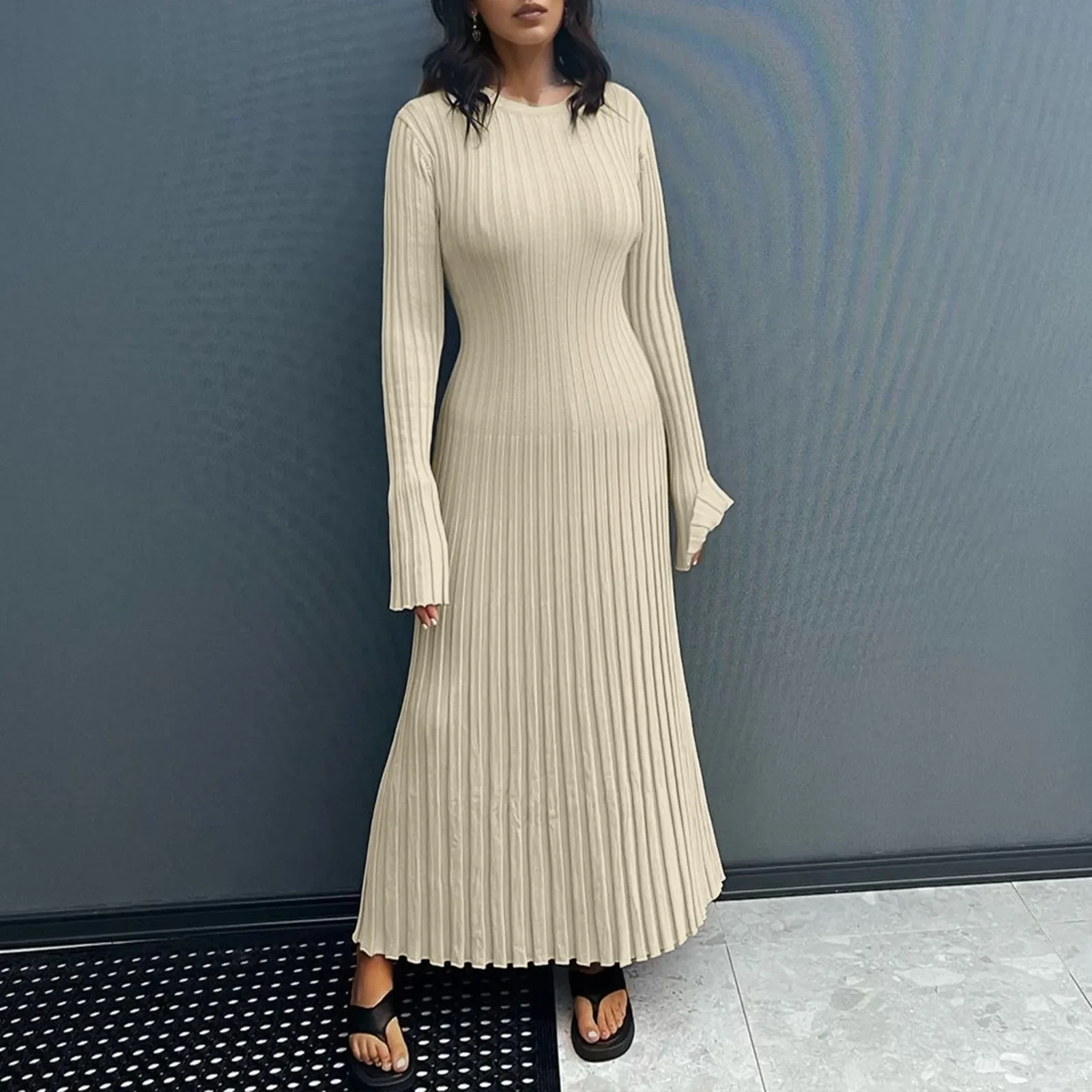 Women Knitted Long Dress Casual Solid Color Round-Neck Ribbed Long Sleeve Pleated Dresses Elegant Lace Up Bodycon Maxi Dress
Women Knitted Long Dress Casual Solid Color Round-Neck Ribbed Long Sleeve Pleated Dresses Elegant Lace Up Bodycon Maxi Dress