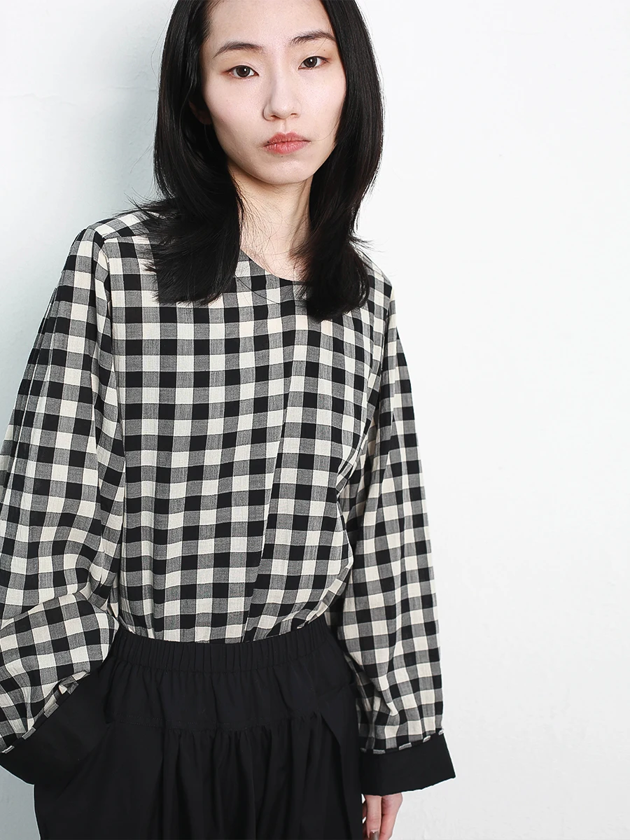 Классическая женская хлопковая кофта свободного кроя с круглым вырезом и длинными рукавами, в стиле колор-блок, с принтом в виде шахматной доски
Классическая женская хлопковая кофта свободного кроя с круглым вырезом и длинными рукавами, в стиле колор-блок, с принтом в виде шахматной доски