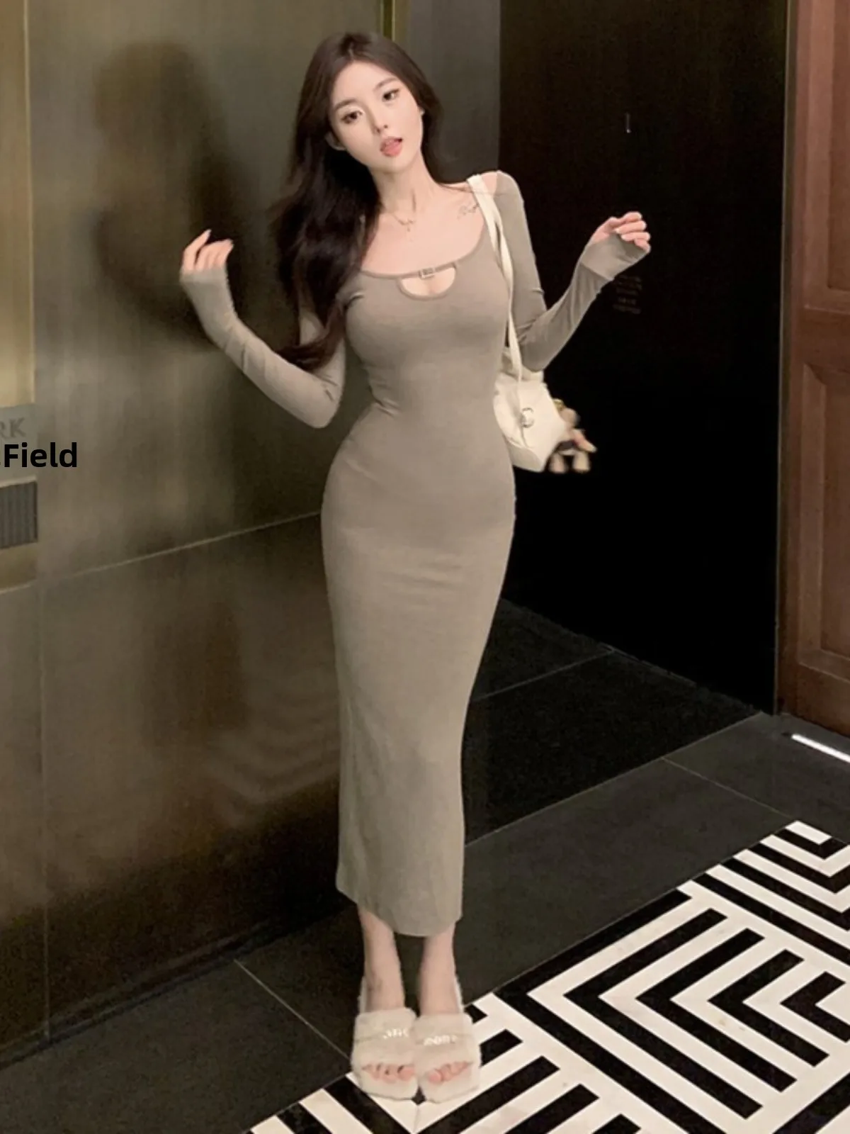 Pure Desirable Hollow out Base Layer Wrap around Skirt Women's Autumn Winter Slimming Sexy Sweet Natured Inner Dress Skirt
Pure Desirable Hollow out Base Layer Wrap around Skirt Women's Autumn Winter Slimming Sexy Sweet Natured Inner Dress Skirt