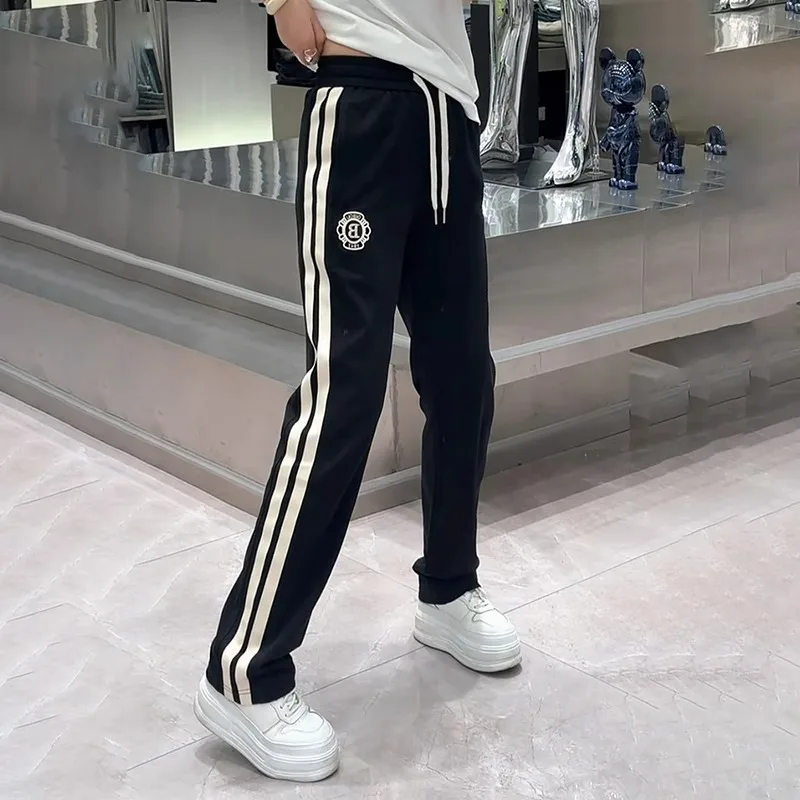 Summer 2025 Men's Casual Pants Loose Fit Straight Leg Lightweight Spor Embroidered Comfortable Faion Urban Sle
Summer 2025 Men's Casual Pants Loose Fit Straight Leg Lightweight Spor Embroidered Comfortable Faion Urban Sle