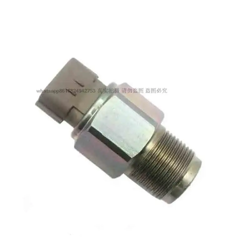 Excavator spot PC450LC-8 common rail pressure sensor ND499000-6160
Excavator spot PC450LC-8 common rail pressure sensor ND499000-6160