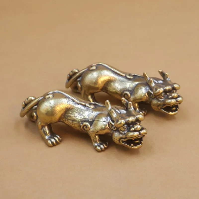 Solid Pure Brass Office Desk Small Ornament Pixiu Bronze Tea Pet Craft Gift Handheld Plaything
Solid Pure Brass Office Desk Small Ornament Pixiu Bronze Tea Pet Craft Gift Handheld Plaything