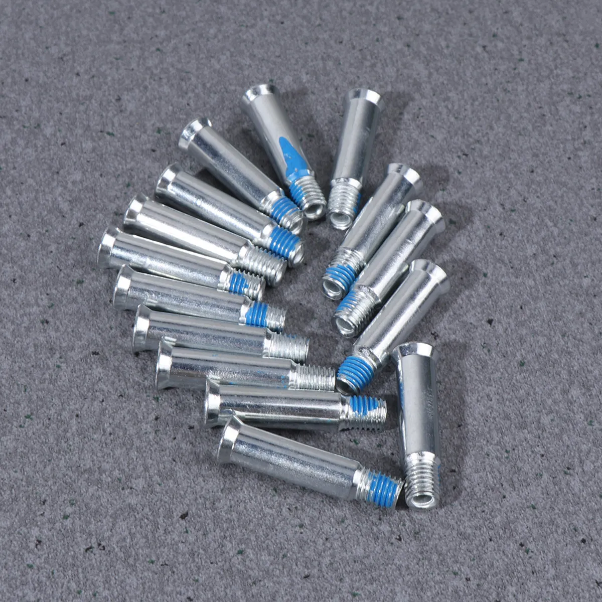 14Pcs Skates Screw Nail Axle Nuts Replacement Metal Roller Skate Parts 35Mm Precise Fit Lasting Use Silver Skates Axle
14Pcs Skates Screw Nail Axle Nuts Replacement Metal Roller Skate Parts 35Mm Precise Fit Lasting Use Silver Skates Axle