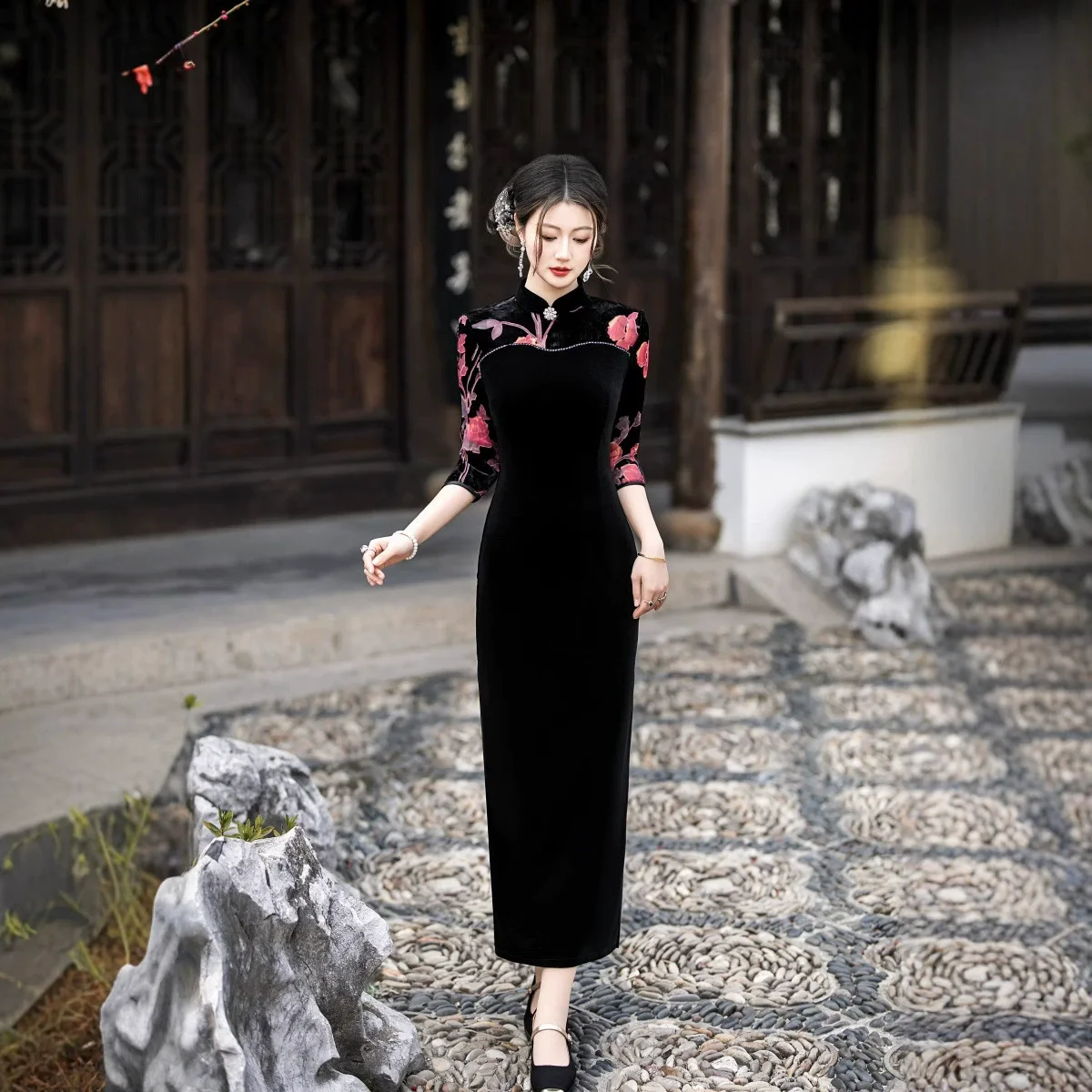 Улучшенное платье в китайском стиле, велюровое платье Cheongsam с принтом, женское вечернее платье, Vestidos, элегантное темпераментное Ципао, большой размер 4XL
Улучшенное платье в китайском стиле, велюровое платье Cheongsam с принтом, женское вечернее платье, Vestidos, элегантное темпераментное Ципао, большой размер 4XL