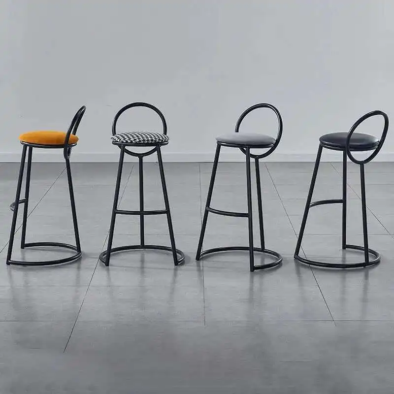 Light Luxury Design Iron Bar Chairs Home Kitchen High Stool Nordic Bar Furniture Front Desk Reception Chair Soft Bag Back Chair
Light Luxury Design Iron Bar Chairs Home Kitchen High Stool Nordic Bar Furniture Front Desk Reception Chair Soft Bag Back Chair