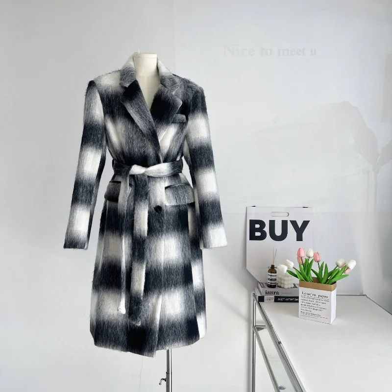 Women Black White Plaid Long Coat French Long Sleeve Fashion Elegant Casual Basic Loose Fragrance Korea Chic Female Blue Coat
Women Black White Plaid Long Coat French Long Sleeve Fashion Elegant Casual Basic Loose Fragrance Korea Chic Female Blue Coat