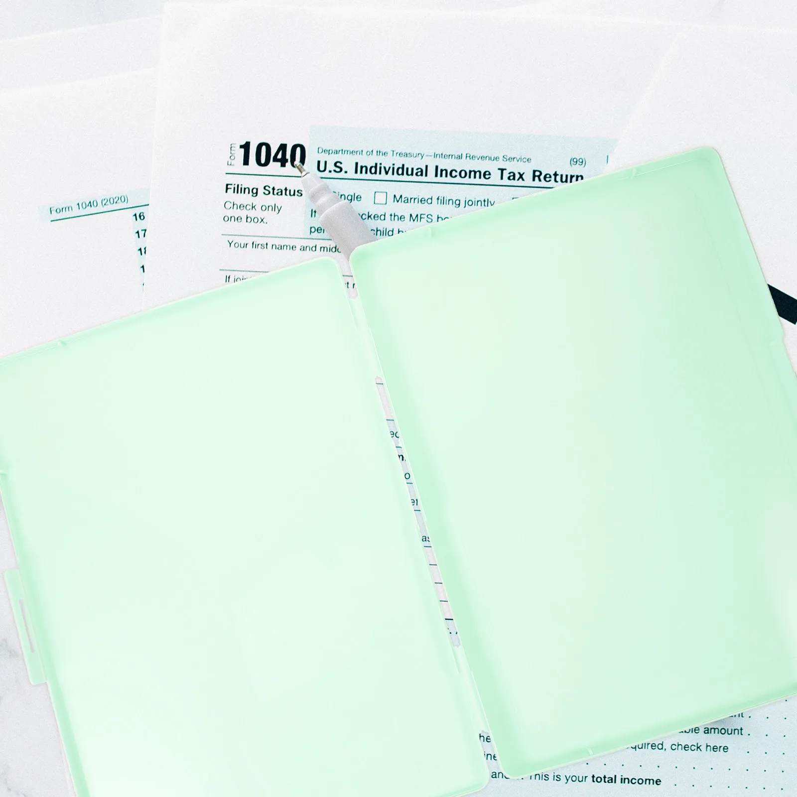 Пластиковый органайзер-коробка для хранения файлов, карточек, фотографий, сертификатов, деловых открыток, почтовых карточек, фурнитуры, аксессуаров, принадлежностей для рукоделия
Пластиковый органайзер-коробка для хранения файлов, карточек, фотографий, сертификатов, деловых открыток, почтовых карточек, фурнитуры, аксессуаров, принадлежностей для рукоделия