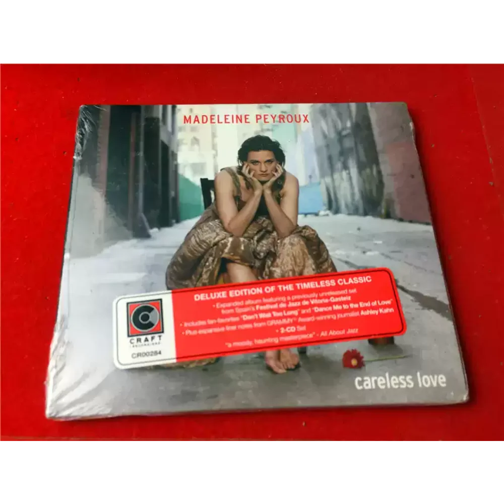 CD Мэдлен Пейрюкс «Careless Love» (2 диска): сочетание лирических сюжетов народных песен с нежными аранжировками в стиле джаз.
CD Мэдлен Пейрюкс «Careless Love» (2 диска): сочетание лирических сюжетов народных песен с нежными аранжировками в стиле джаз.