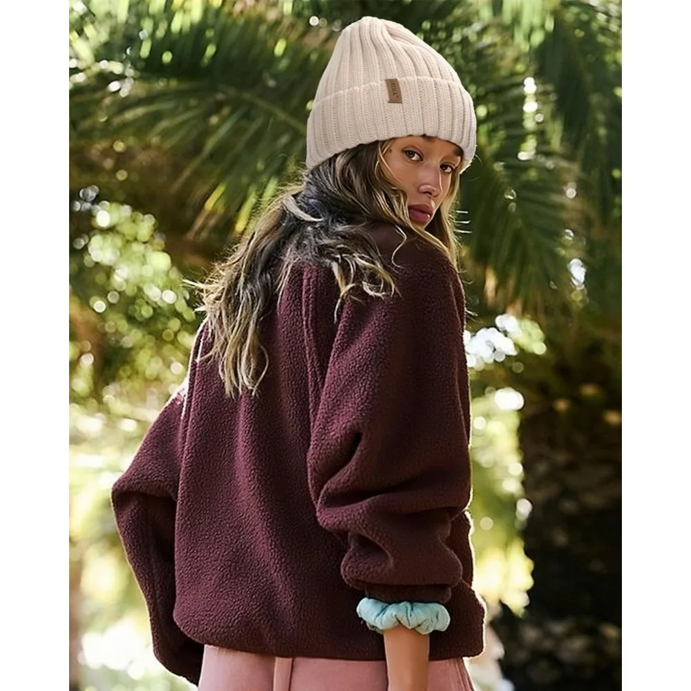 Зимние шапки для женщин, шапка-бини на флисовой подкладке, вязаная массивная женская снежная шапка
Зимние шапки для женщин, шапка-бини на флисовой подкладке, вязаная массивная женская снежная шапка