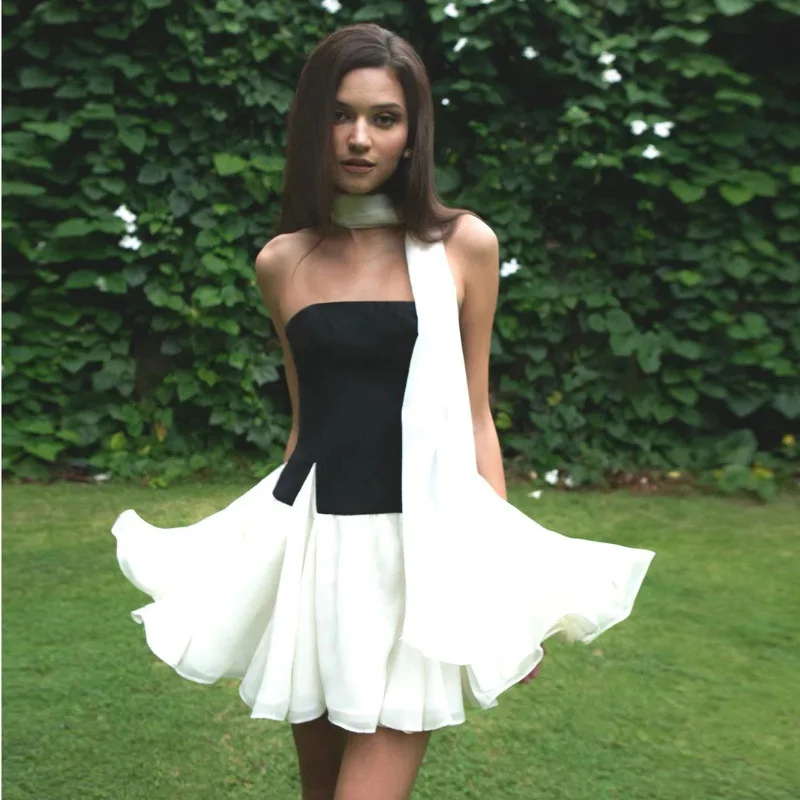 Ticketsx Slim Folds Skirt Set Women's Ribbon Backless Patchwork Strapless Top Elegant Mini Skirt Set Lady Sexy Luxury Dress Sets
Ticketsx Slim Folds Skirt Set Women's Ribbon Backless Patchwork Strapless Top Elegant Mini Skirt Set Lady Sexy Luxury Dress Sets