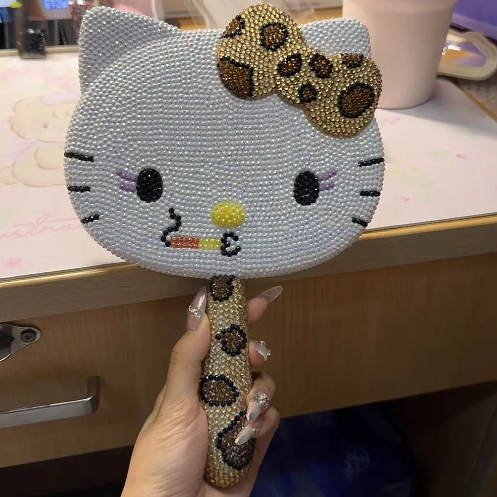 Kawaii косметическое зеркало с героями мультфильмов, блестящие стразы, милое красивое ручное зеркало с бриллиантами, розовое флип, милые подарки на день рождения
Kawaii косметическое зеркало с героями мультфильмов, блестящие стразы, милое красивое ручное зеркало с бриллиантами, розовое флип, милые подарки на день рождения
