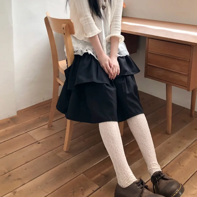 Sweet Retro Style Romantic Elastic Waist Irregular Splicing Fungus Ruffle Skirt
Sweet Retro Style Romantic Elastic Waist Irregular Splicing Fungus Ruffle Skirt