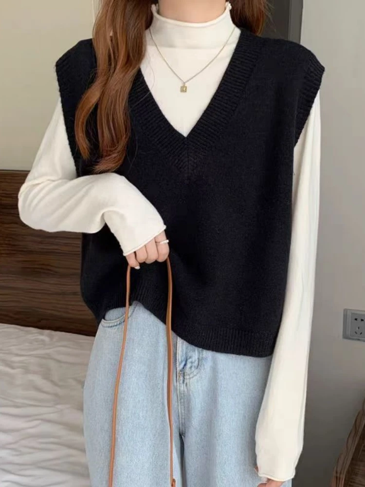 Fall Winter Women's Knitted Vest Short Sleeve V-Neck Warm Fashionable Versatile Outerwear Top Polyester Fiber Casual Style
Fall Winter Women's Knitted Vest Short Sleeve V-Neck Warm Fashionable Versatile Outerwear Top Polyester Fiber Casual Style