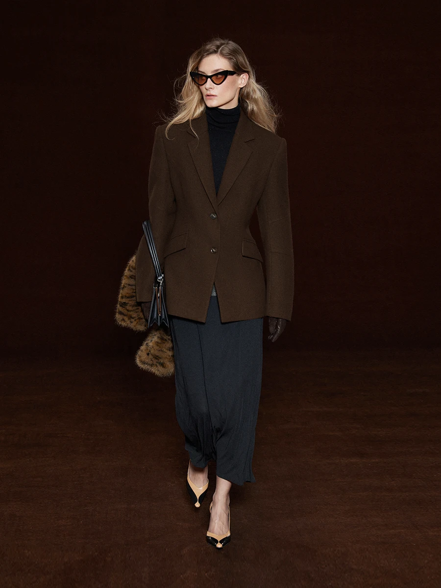 Randpiee Retro Series Woolen Coat with Waist Cinching And Arcuate Sves Women's Busin Casual Suit Jaet Long Sve
Randpiee Retro Series Woolen Coat with Waist Cinching And Arcuate Sves Women's Busin Casual Suit Jaet Long Sve