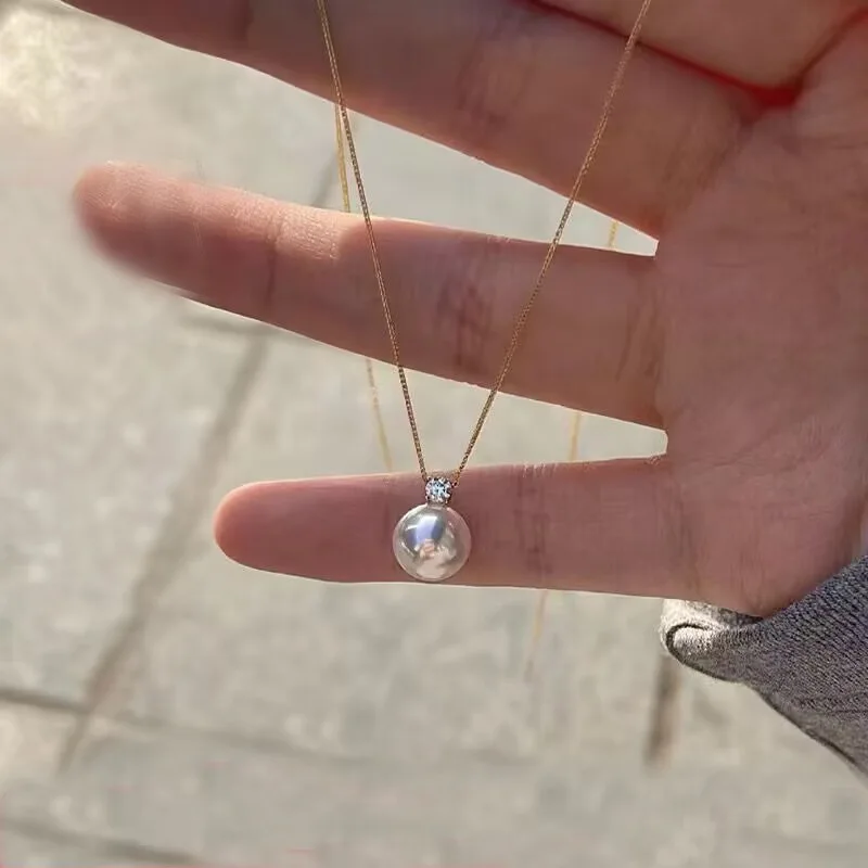 Natural Akoya Saltwater Pearl Queen Style Pendant Necklace, 18K Gold Round Flawless Aurora Luster Ocean Jewelry
Natural Akoya Saltwater Pearl Queen Style Pendant Necklace, 18K Gold Round Flawless Aurora Luster Ocean Jewelry