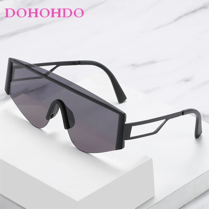 Trend Retro One Piece Sunglasses Men Women Luxury Brand Design Metal Big Frame Punk Glasses Outdoor Cycling Shade Eyewear UV400
Trend Retro One Piece Sunglasses Men Women Luxury Brand Design Metal Big Frame Punk Glasses Outdoor Cycling Shade Eyewear UV400