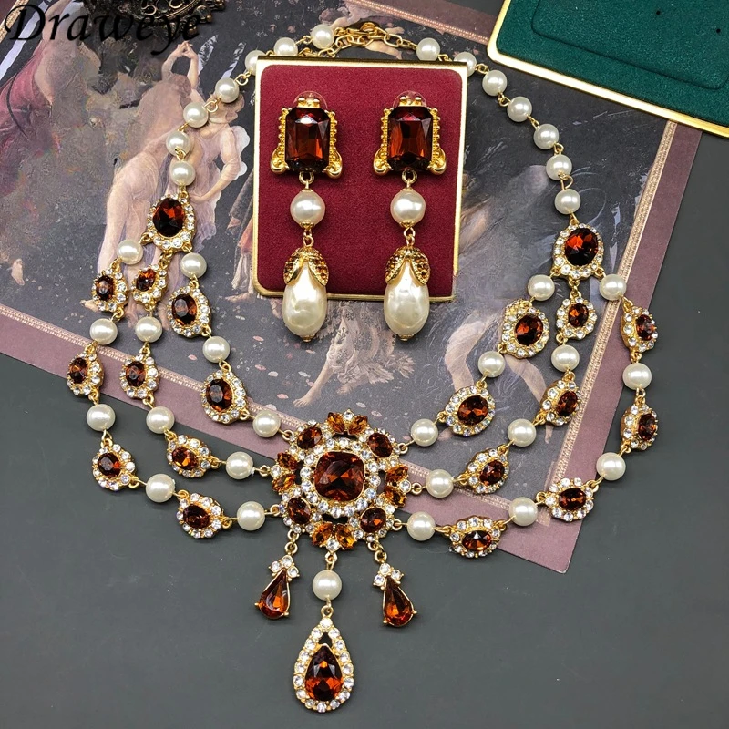 Draweye Pearls Dangle Earrings for Women Gemstones Palace Style Hyperbole Luxury Fashion Jewelry Vintage Aretes De Mujer
Draweye Pearls Dangle Earrings for Women Gemstones Palace Style Hyperbole Luxury Fashion Jewelry Vintage Aretes De Mujer