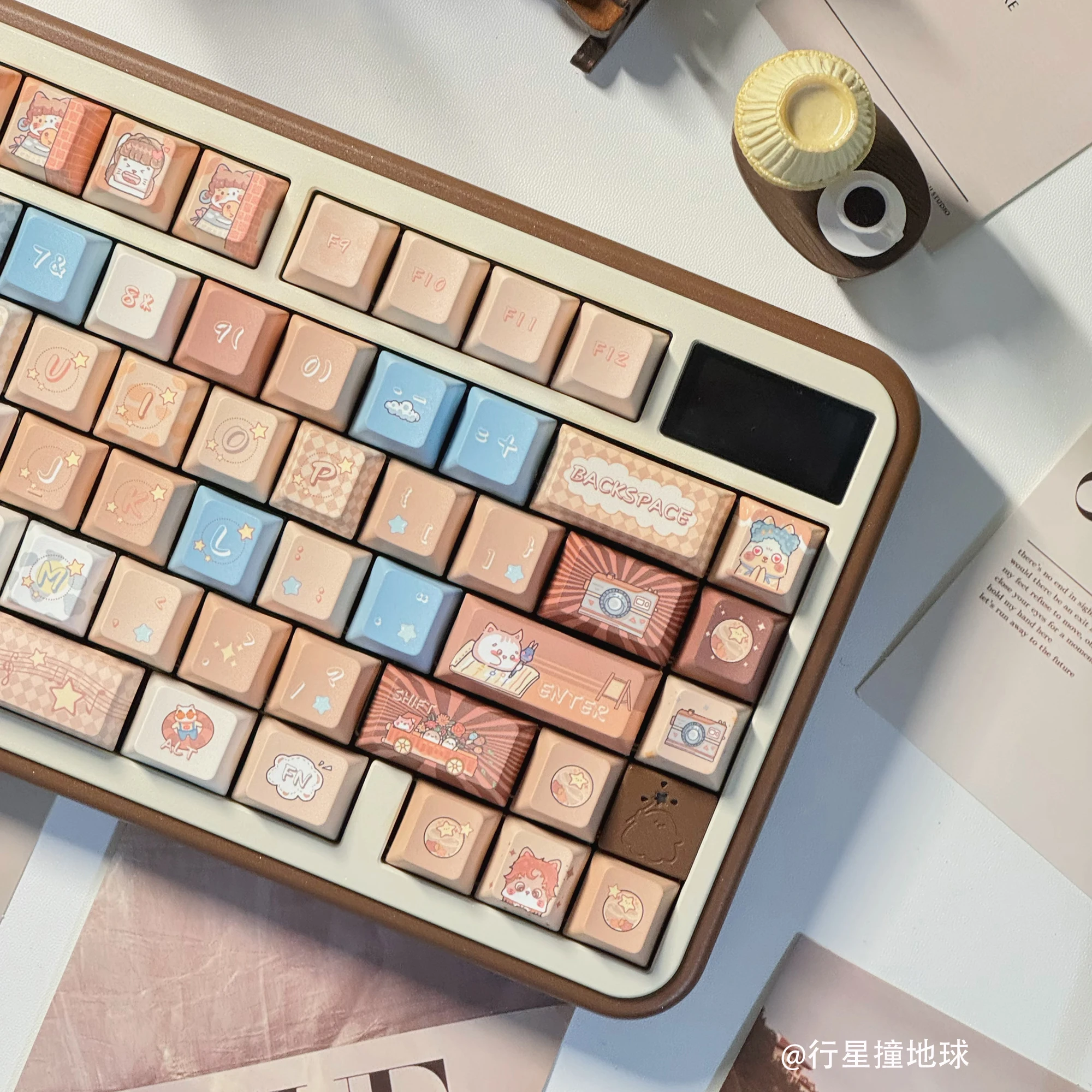 Mercury Keycaps, Cute Rounded SOA/Original PBT Bear Rainy75 87 98 Keyboard Cap
Mercury Keycaps, Cute Rounded SOA/Original PBT Bear Rainy75 87 98 Keyboard Cap