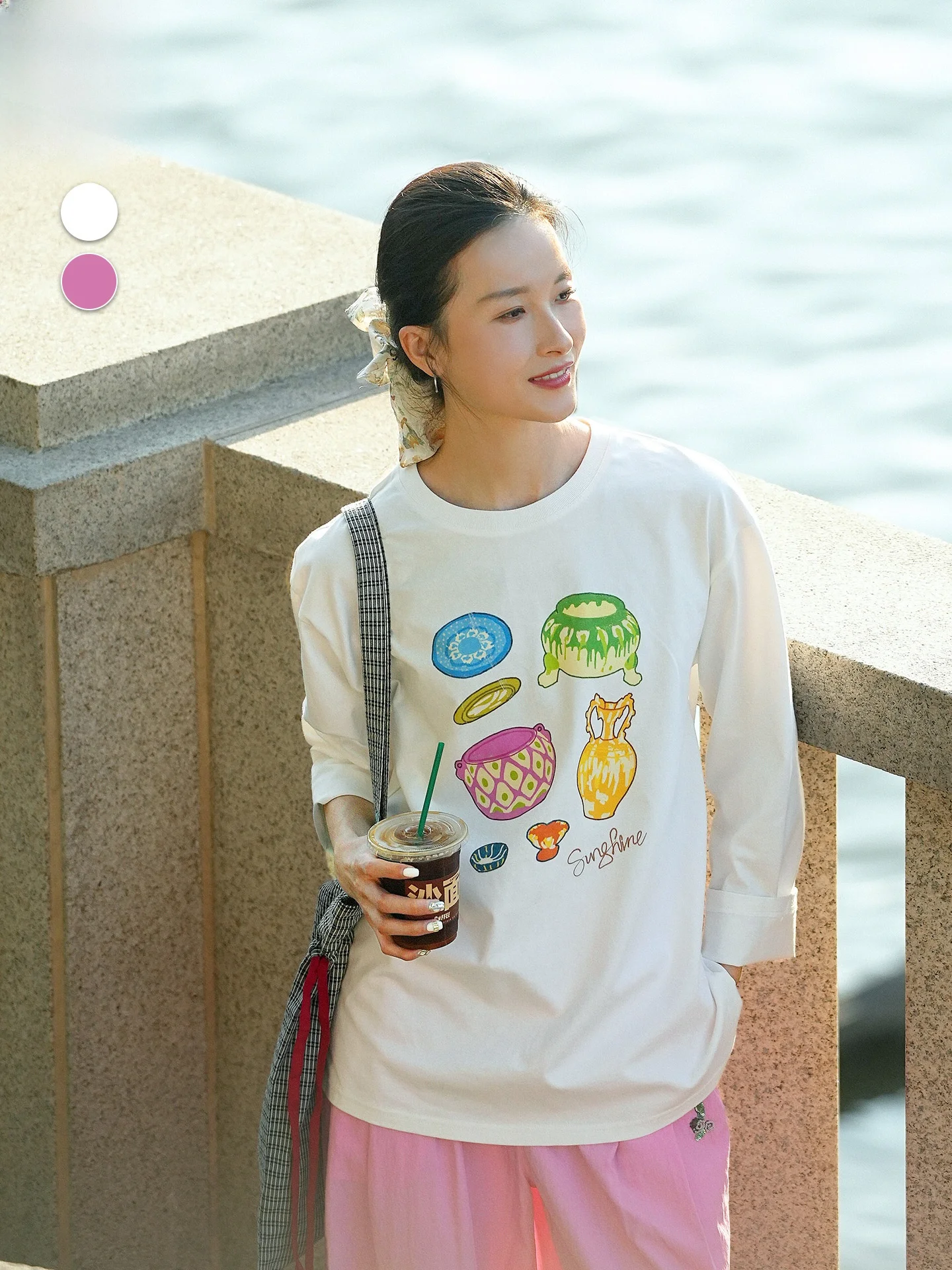 Повседневный женский хлопковый свитшот с круглым вырезом и длинными рукавами, простой, элегантный, модный, весенняя новинка, стандартный крой
Повседневный женский хлопковый свитшот с круглым вырезом и длинными рукавами, простой, элегантный, модный, весенняя новинка, стандартный крой