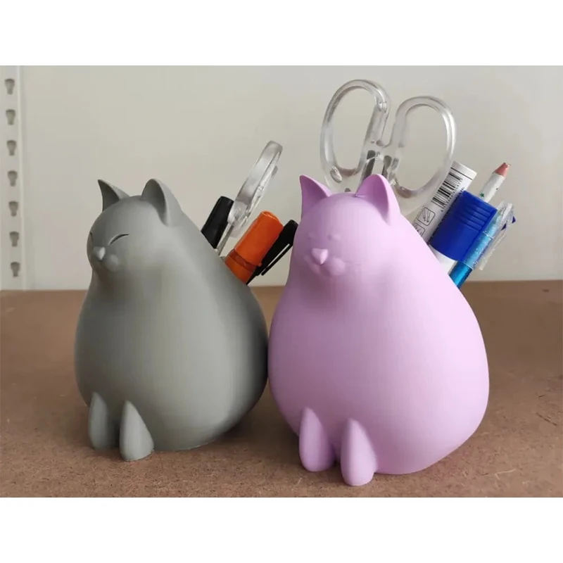 1 шт., держатель для ручек с 3D принтом котенка, милый креативный настольный пластиковый держатель для ручек, подходит для хранения канцелярских принадлежностей для дома и офиса
1 шт., держатель для ручек с 3D принтом котенка, милый креативный настольный пластиковый держатель для ручек, подходит для хранения канцелярских принадлежностей для дома и офиса