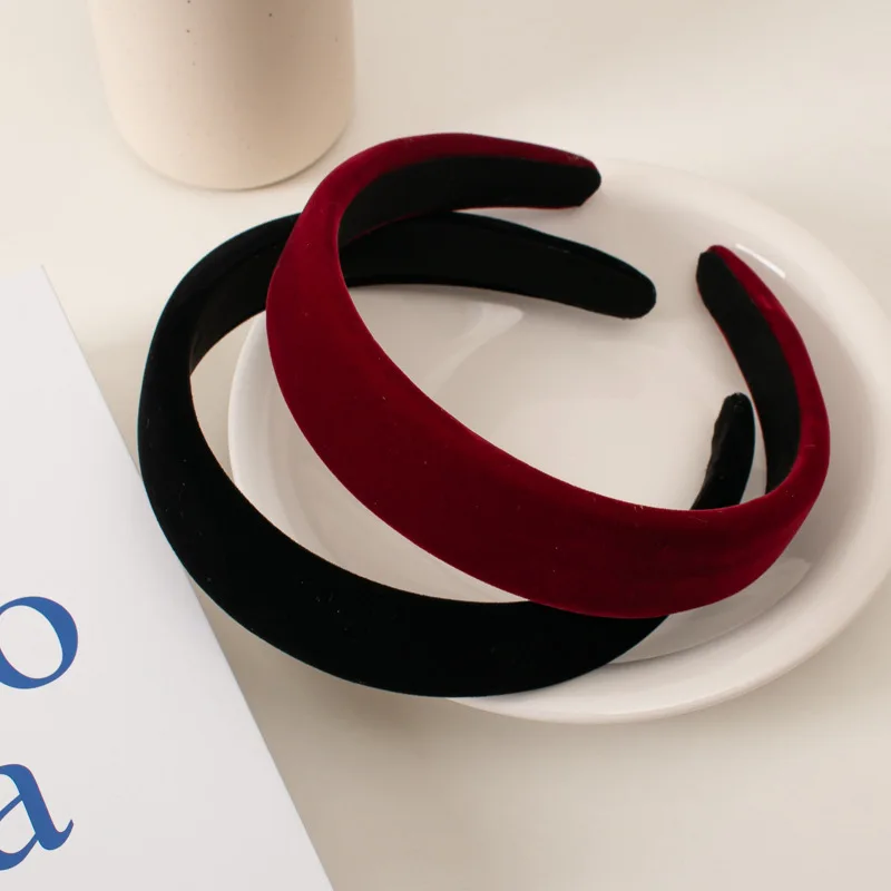 Vintage Wine Red Velvet Thin Sponge Hairband for Women Black Wash Hair Pressing Headband Stylish Accessory for Grown-Ups
Vintage Wine Red Velvet Thin Sponge Hairband for Women Black Wash Hair Pressing Headband Stylish Accessory for Grown-Ups