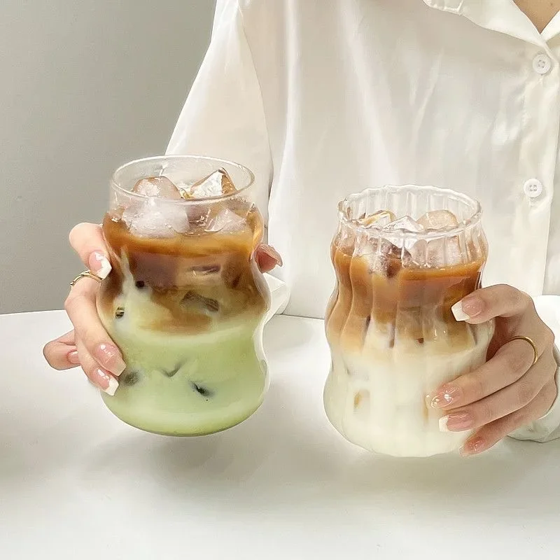 Cloud Coffee Glass Cups with Straws High Borosilicate Juice Cups Spiral Cups Chubby Cold Drinks Cups Milk Tea Cups.
Cloud Coffee Glass Cups with Straws High Borosilicate Juice Cups Spiral Cups Chubby Cold Drinks Cups Milk Tea Cups.