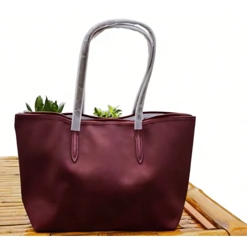 2026 New French Fashion Large Capacity Tote Bag Handbag Versatile Waterproof Lightweight Solid Color
2026 New French Fashion Large Capacity Tote Bag Handbag Versatile Waterproof Lightweight Solid Color