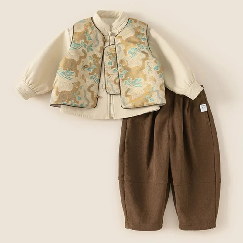 Комплекты из 3 предметов: осенне-зимняя одежда для мальчиков в китайском стиле с мультяшной вышивкой (жилет + топ + брюки), элитная детская одежда B222
Комплекты из 3 предметов: осенне-зимняя одежда для мальчиков в китайском стиле с мультяшной вышивкой (жилет + топ + брюки), элитная детская одежда B222