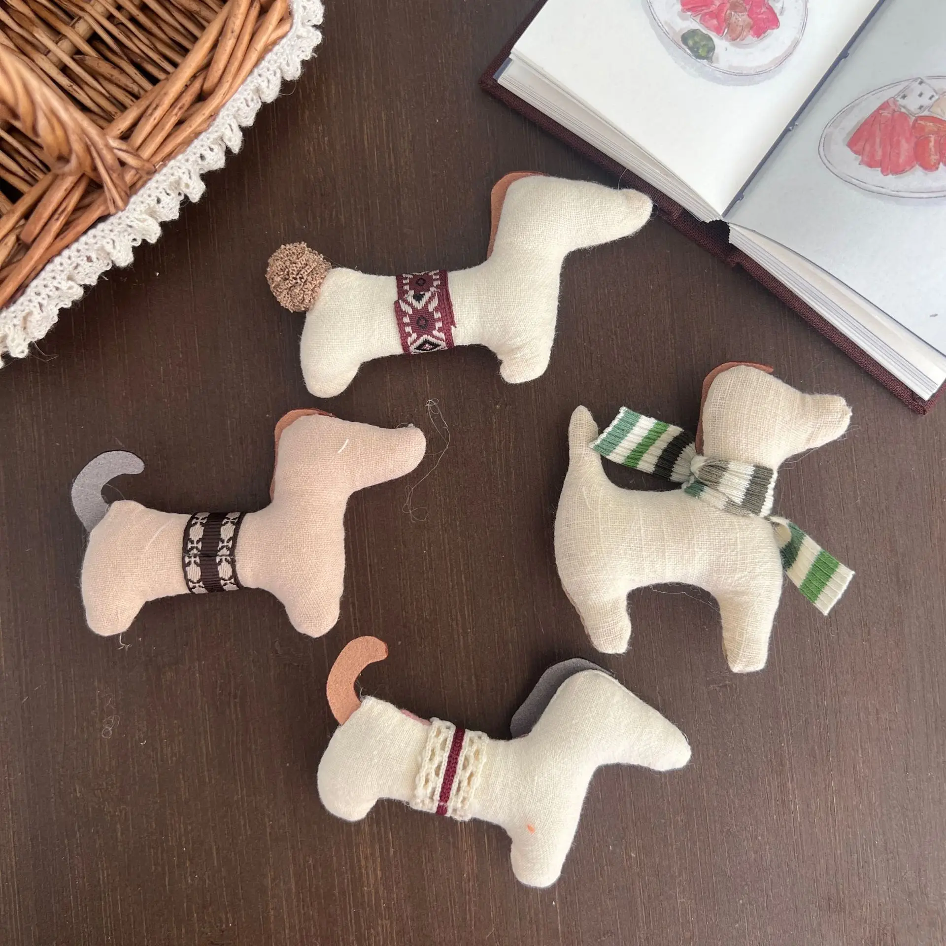 1PCS New Forest Cute Cartoon Cotton Filled Puppy Brooch for Women DIY Hair Clip Shoe Hat Clothing Decor Portable Charms
1PCS New Forest Cute Cartoon Cotton Filled Puppy Brooch for Women DIY Hair Clip Shoe Hat Clothing Decor Portable Charms