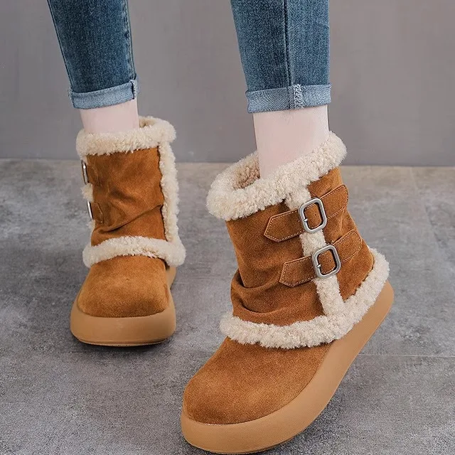 Women's Short Snow Boots Lamb Fur Lined Faux Suede Matte Leather Warm Thick Heel Winter Fashion Boots round Toe Rubber Sole
Women's Short Snow Boots Lamb Fur Lined Faux Suede Matte Leather Warm Thick Heel Winter Fashion Boots round Toe Rubber Sole