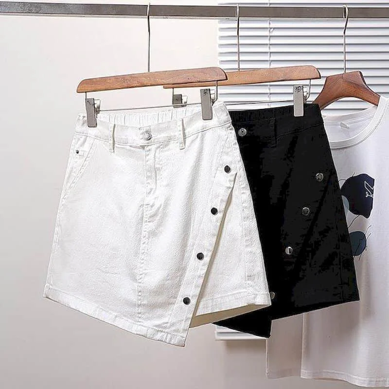 Denim Women Shorts Single-breasted Casual 2026 Summer Workwear A-line Wide Leg Pants Korean Style Culottes Loose Women Clothing
Denim Women Shorts Single-breasted Casual 2026 Summer Workwear A-line Wide Leg Pants Korean Style Culottes Loose Women Clothing